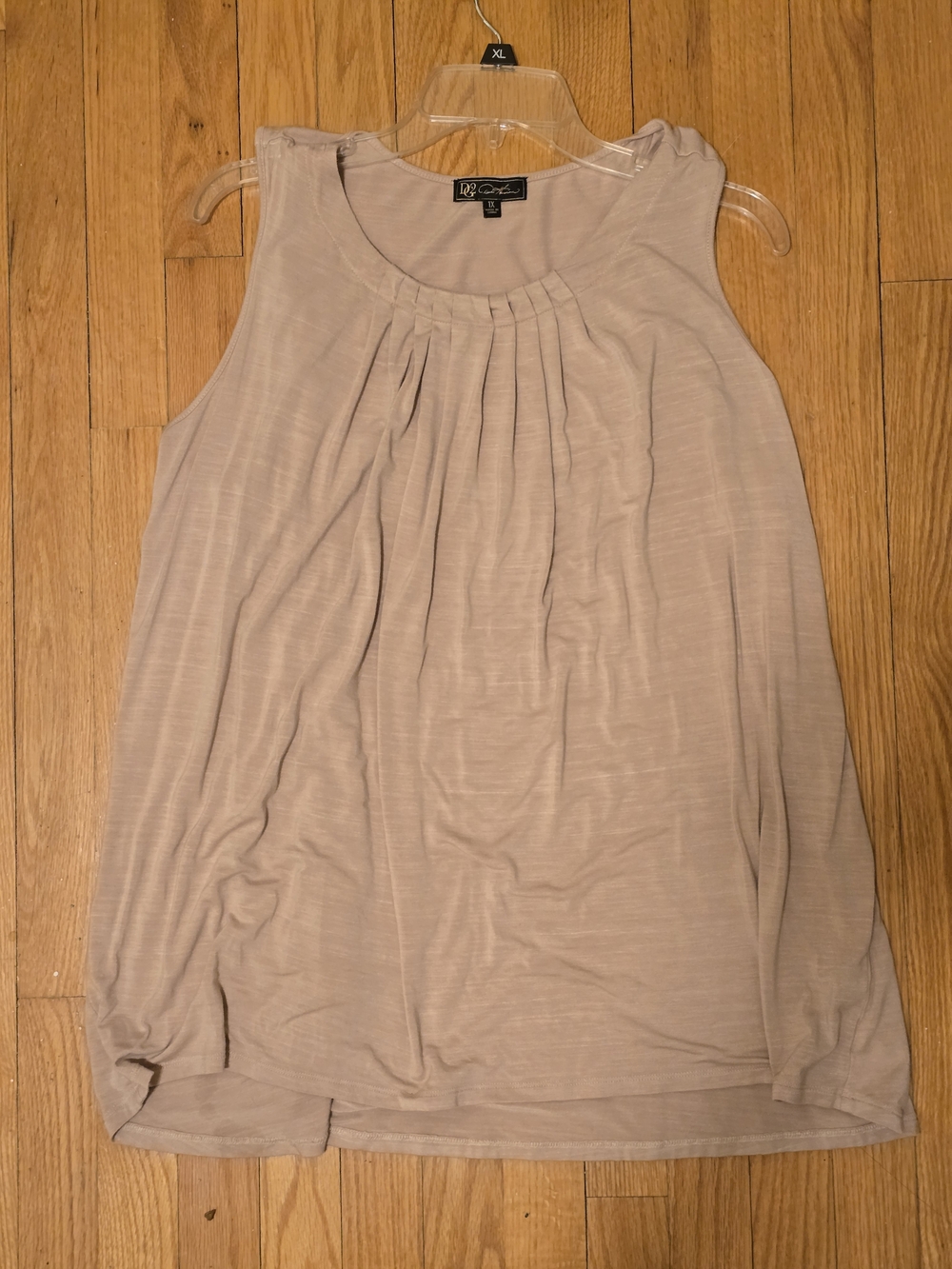 DG2 by Diane Gilman Blush Beige Pleated Scoop Neck Tank 1X